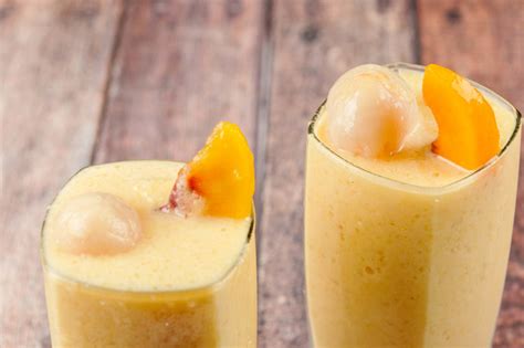 Peachy Lychee Smoothie Recipe - Home Chef