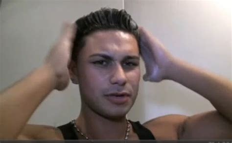 earxagangnad: pauly d with his hair down