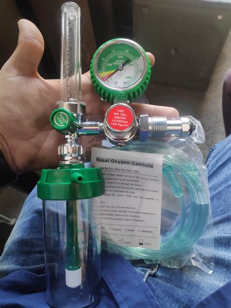 Medical Oxygen cylinder regulator – SurgicalHUT® - Pakistan