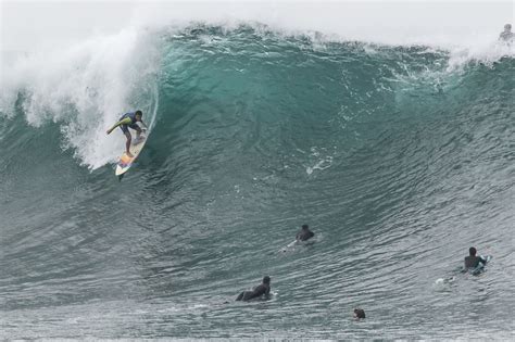 Surfing Big Waves at the Wedge - Newport Beach News