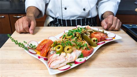 Preparar Huachinango a la Veracruzana | Escoffier Online Culinary Academy