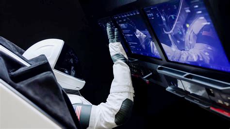 SpaceX - Crew Dragon Touchscreen Displays UI/UX