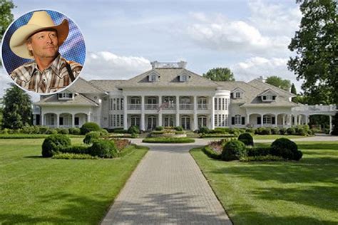 Remember When Alan Jackson Sold His Stunning Southern Manor? | WKKY ...