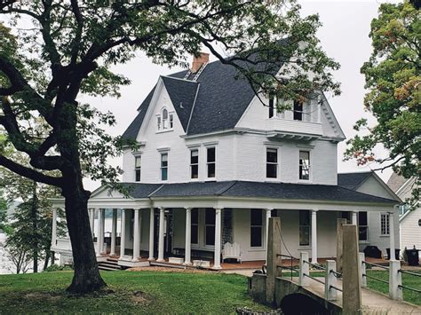 Amityville Horror House - Salem, WI - Filming Locations