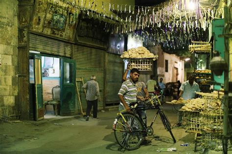 35 Photos Exposing the Beauty of Cairo at Night | Egyptian Streets