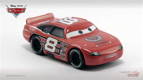 World of Cars : présentation du personnage dale earnhardt, jr