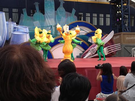 Of Dolls: Disney Sea: The Shows!