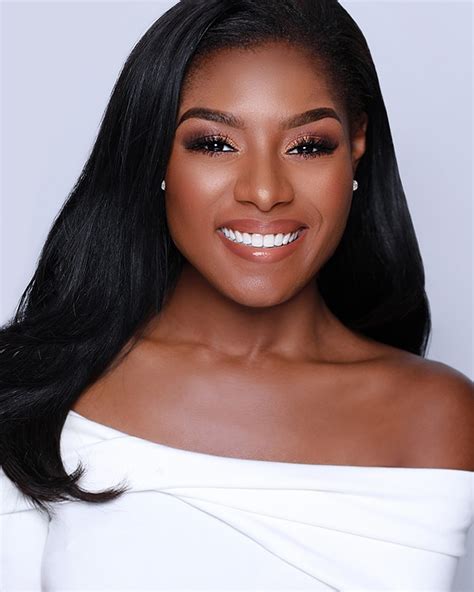 Miss New York from Meet the 2019 Miss America Contestants | E! News