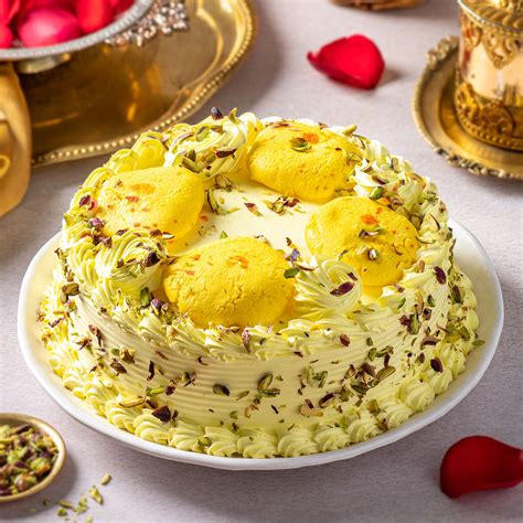 Rasmalai Cake Price : I Ate an Eggless Rasmalai (Indian dessert) Cake with ... - Baker Upeopt