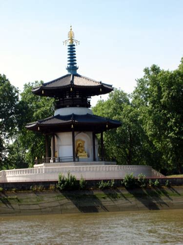 Peace Pagoda Battersea Park London - Britain All Over Travel Guide