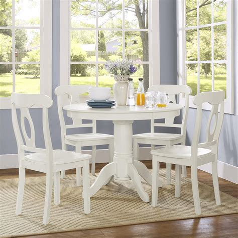 Spend Your Precious Time in White Dining Table and Chairs