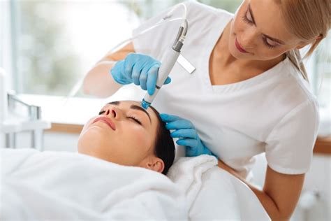 HydraFacial vs. Microdermabrasion | Garden City, NY & Syosset, NY | Borealis Dermatology