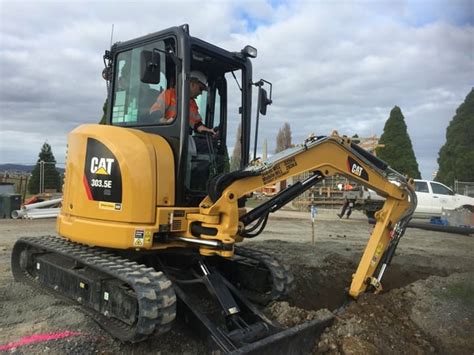 Caterpillar 303.5 Mini Excavator Review & Specs | iseekplant