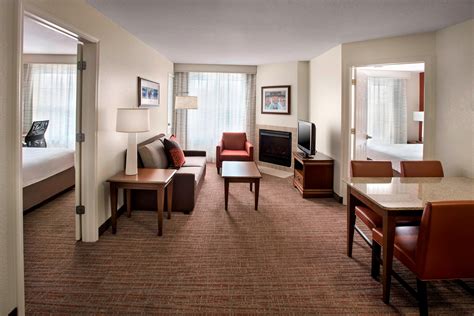 Guest Rooms Residence Inn by Marriott