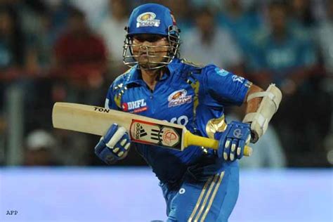 The Amazing Photos Gallery: IPL T20 2013 Mumbai Indians Player Sachin ...