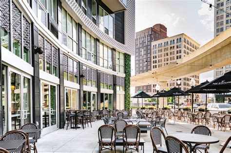 Downtown Detroit restaurants near the stadiums [PHOTOS]