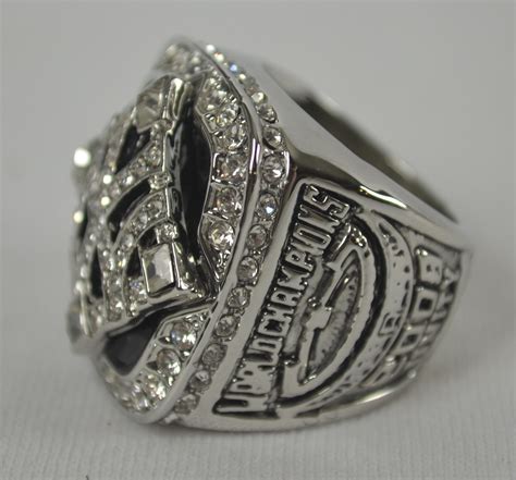 Lot Detail - Derek Jeter 2009 World Series Replica Ring