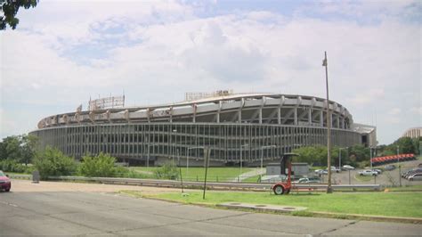 Washington Commanders stadium location back up for debate | wusa9.com