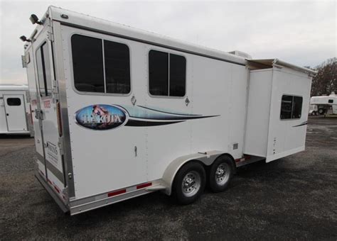 2008 Lakota 2 HORSE LIVING QUARTERS TRAILER - SLIDE-OUT - POWER AWNING | Living Quarter Trailers ...