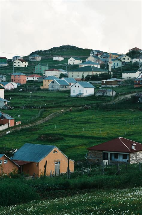 Houses on the Green Hills · Free Stock Photo