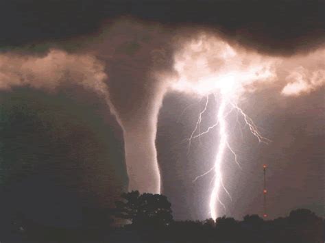 tornado gif - | Lightning photos, Nature, Wild weather