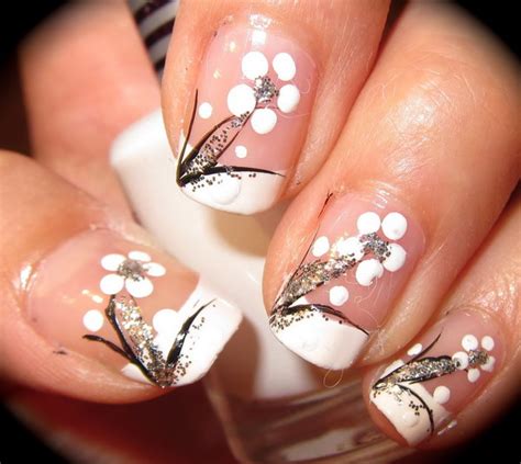 80+ Black And White Nail Designs | Styletic