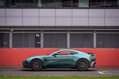 The Aston Martin Vantage F1® Edition is the Most Track-Focused Vantage ...