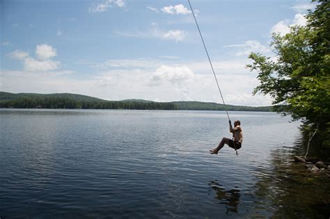 Rope swings on lake – free photo on Barnimages