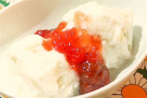 "Taro ice cream" recipe Just mix lentined taro with sugar and milk and ...