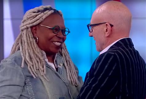 [VIDEO] Patrick Stewart Asks Whoopi Goldberg to Join Star Trek: Picard – TVLine