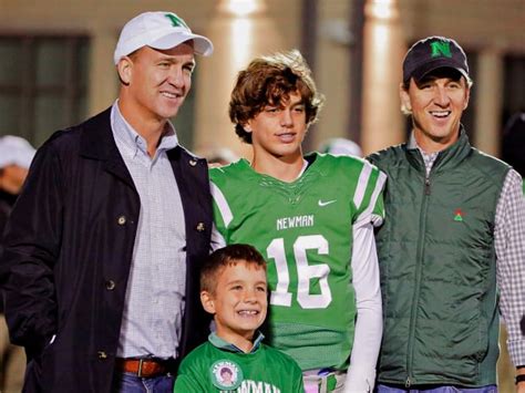 All Eyes on Arch Manning to Extend Family’s QB Dynasty | WKKY Country 104.7