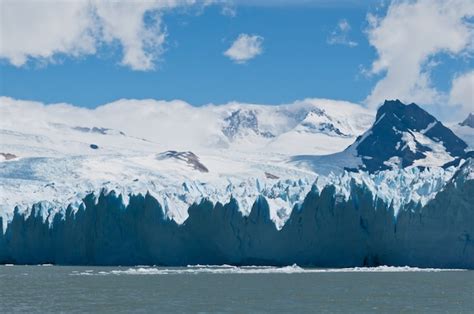 Premium Photo | Perito moreno glacier