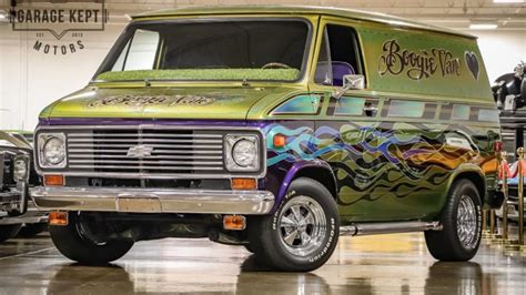 This 1975 custom Chevy van has a must-see interior - Autoblog