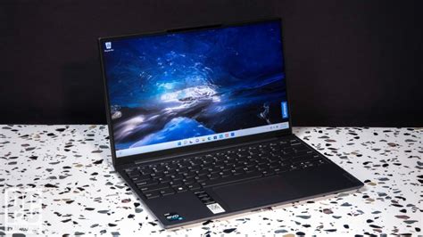 Lenovo Slim 7i Carbon Review | PCMag