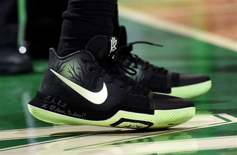 Kyrie Irving Nike Kyrie 3 Fear PE - Sneaker Bar Detroit