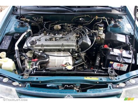 1995 Nissan Altima GXE Engine Photos | GTCarLot.com