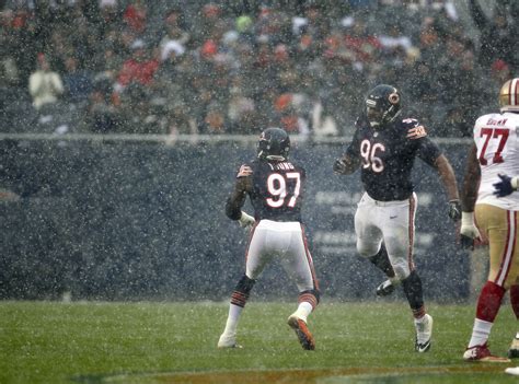 15 amazing photos from the first snow games of the 2016 NFL season ...