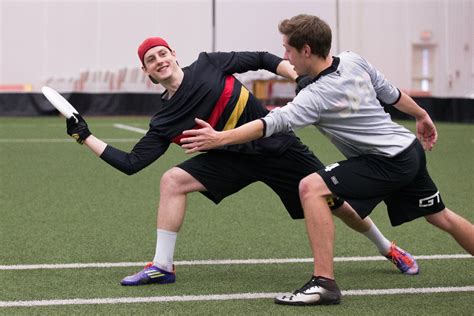 Ultimate Frisbee - University of Guelph Fitness and Recreation