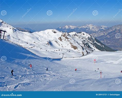 Skiing slope stock image. Image of altitude, resort, peace - 20915721