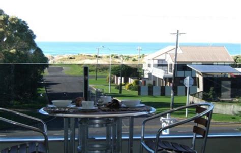 Waihi Beach Lodge | Rooms For Change