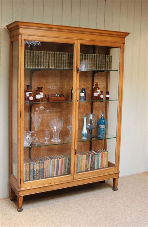 Edwardian Oak Shop Display Cabinet - Antiques Atlas