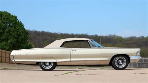 1965 Pontiac Bonneville Convertible | S224 | Indy 2016