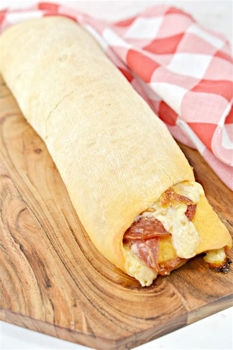 Pepperoni Pizza Bread Recipe - Sweet Pea's Kitchen