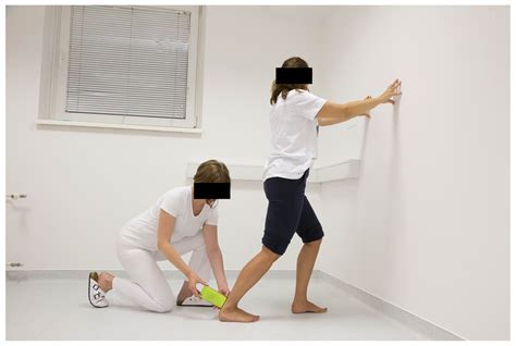 Reliability of the weight-bearing ankle dorsiflexion range of motion measurement using a ...