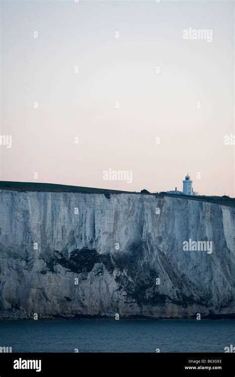 dover white cliffs lighthouse english channel Stock Photo - Alamy