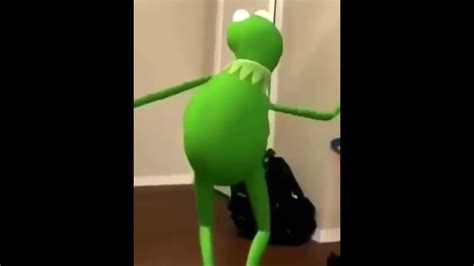 Kermit Dancing to the Theme Song of HBO’s Succession - YouTube