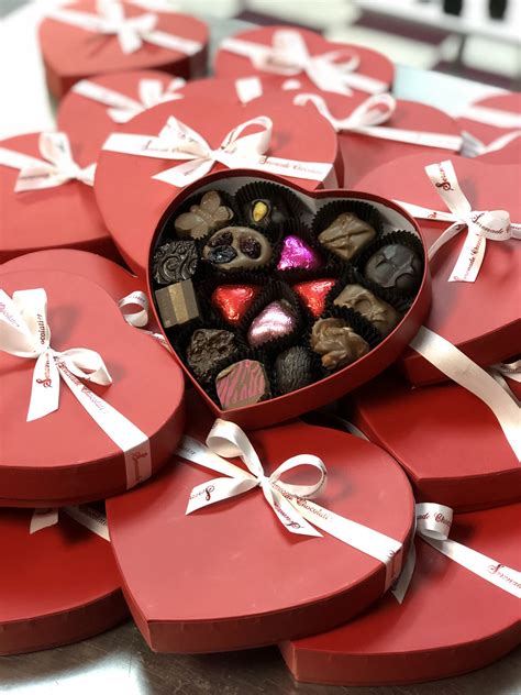 Heart Shaped Chocolate Box | Serenade Chocolatier | Handmade Viennese Chocolate Shop in ...