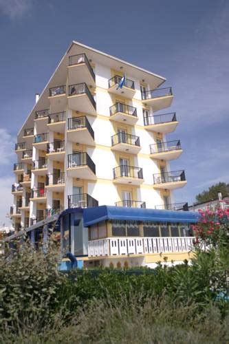 Hotel Mondial - 30016 Via Dalmazia Iv Accesso Al Mare 6 Jesolo Lido (Italy)