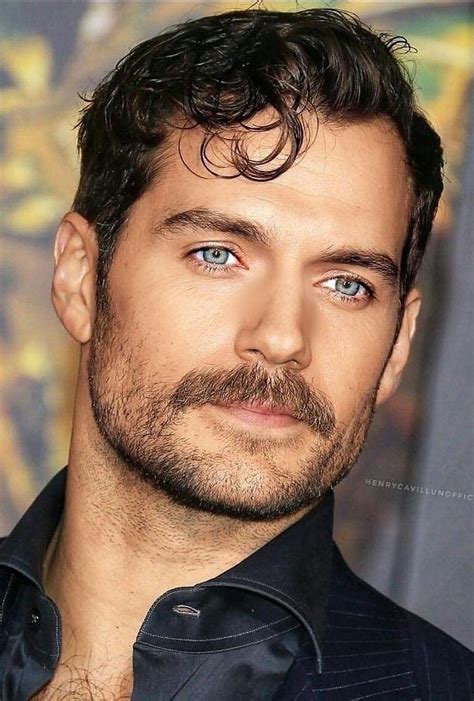 Henry Cavill | Homens bonitos, Celebridades masculinas, Rosto masculino