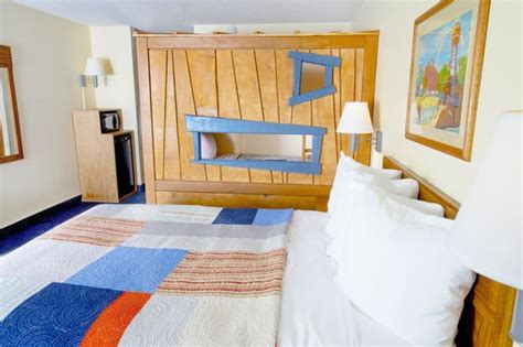 Clubhouse Bunk Beds - Picture of Grand Country Resort, Branson ...